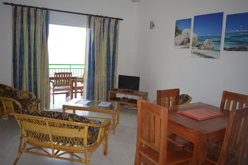 Manfiyo Guest House Anse Boileau Екстериор снимка