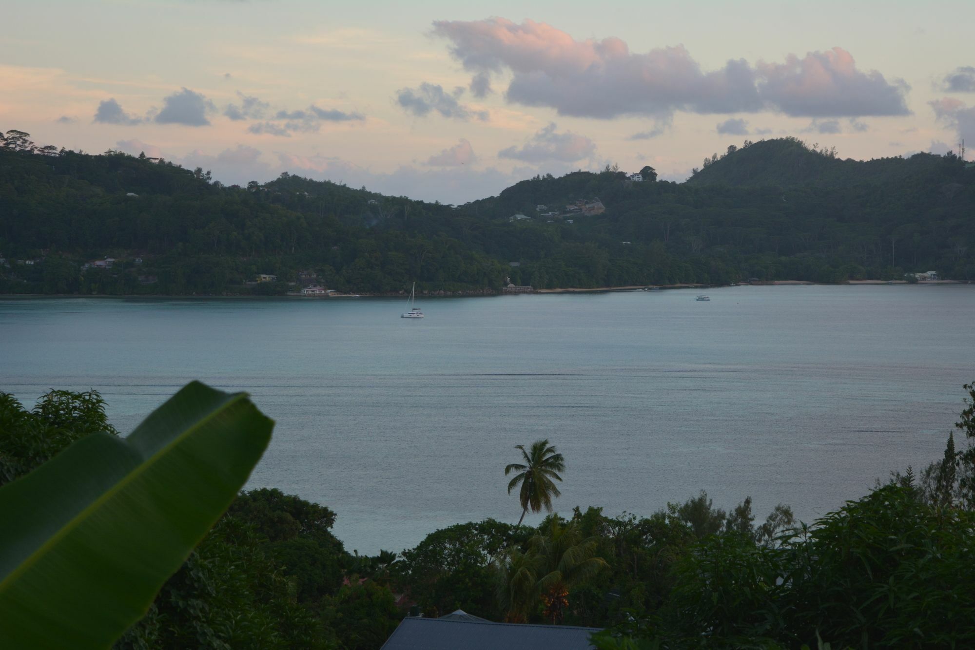 Manfiyo Guest House Anse Boileau Екстериор снимка